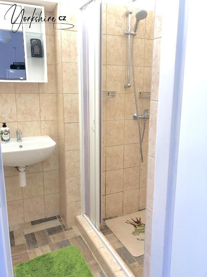 Apartment Yorkshire Bujanov Ngoại thất bức ảnh