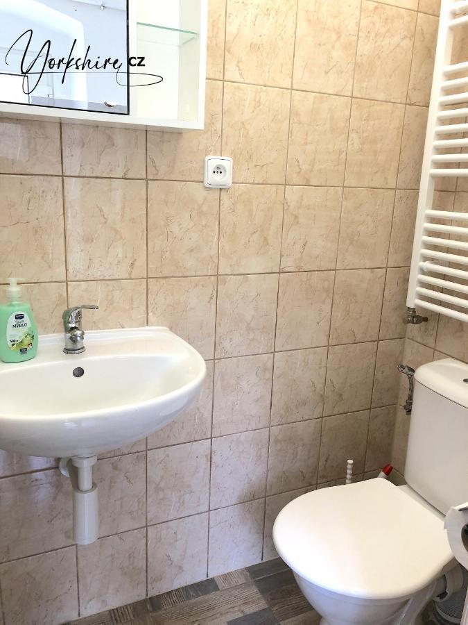 Apartment Yorkshire Bujanov Ngoại thất bức ảnh