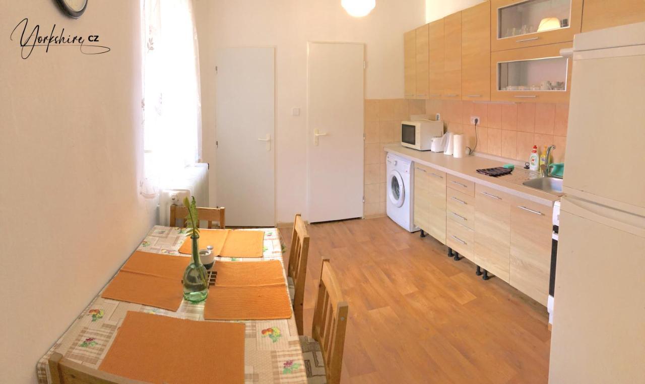 Apartment Yorkshire Bujanov Ngoại thất bức ảnh