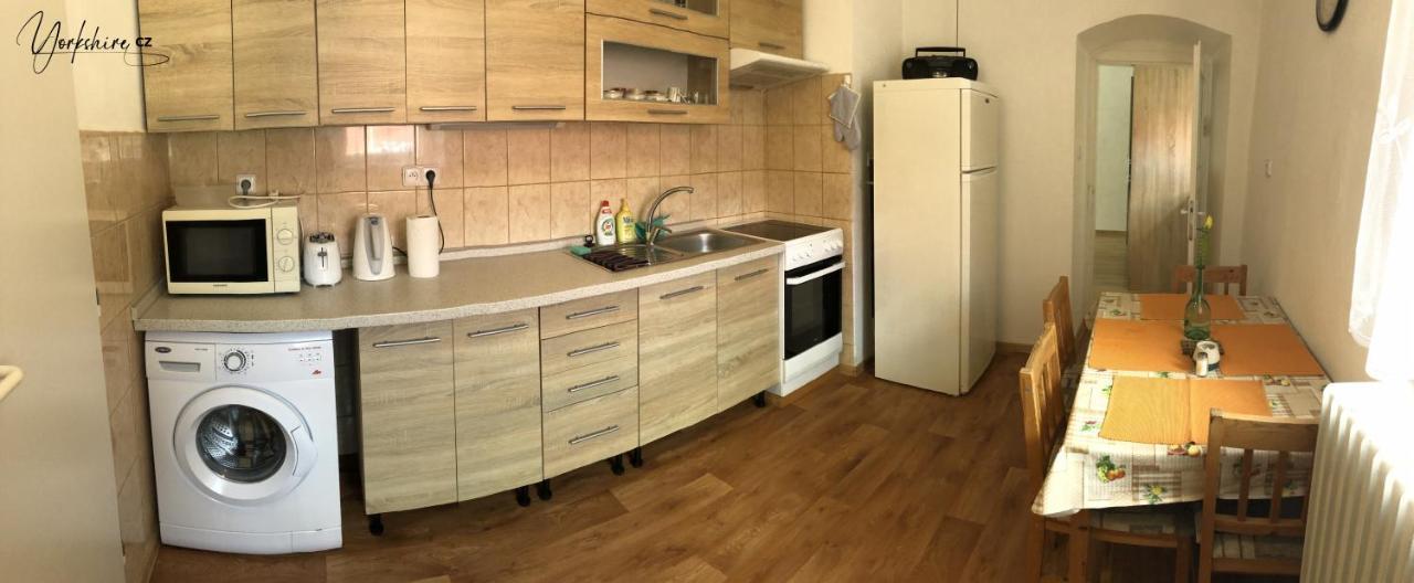 Apartment Yorkshire Bujanov Ngoại thất bức ảnh
