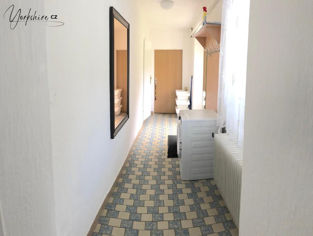 Apartment Yorkshire Bujanov Ngoại thất bức ảnh